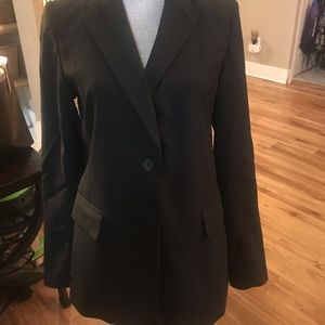 New Babaton black blazer